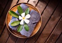 welcome-towels-decorated-with-plumeria-flowers